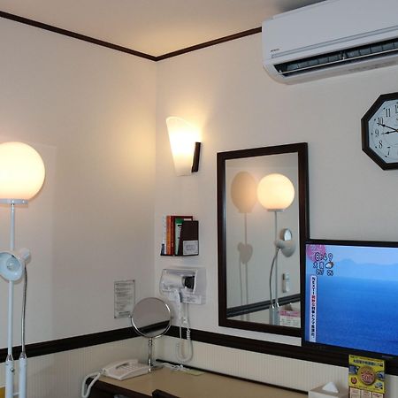 Toyoko Inn Kobe Sannomiya-Eki Higashi ภายนอก รูปภาพ