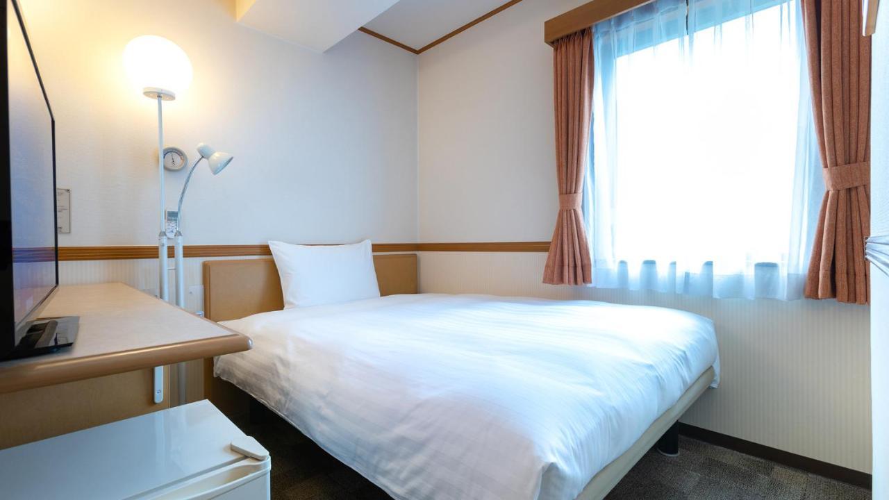 Toyoko Inn Kobe Sannomiya-Eki Higashi ภายนอก รูปภาพ