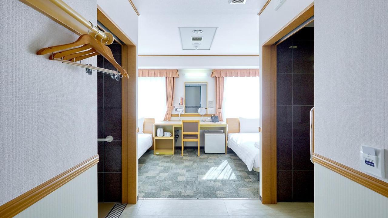 Toyoko Inn Kobe Sannomiya-Eki Higashi ภายนอก รูปภาพ